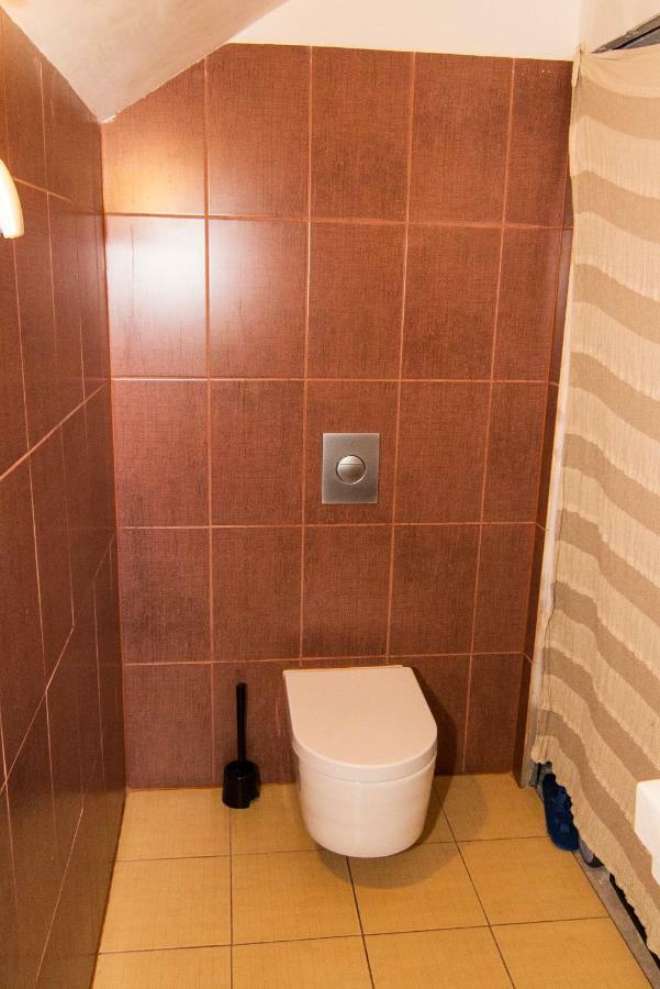 Willa Szymbark - Basen, Sauna, Balia, Jacuzzi, Dom Caloroczny W Szymbarku Exterior foto